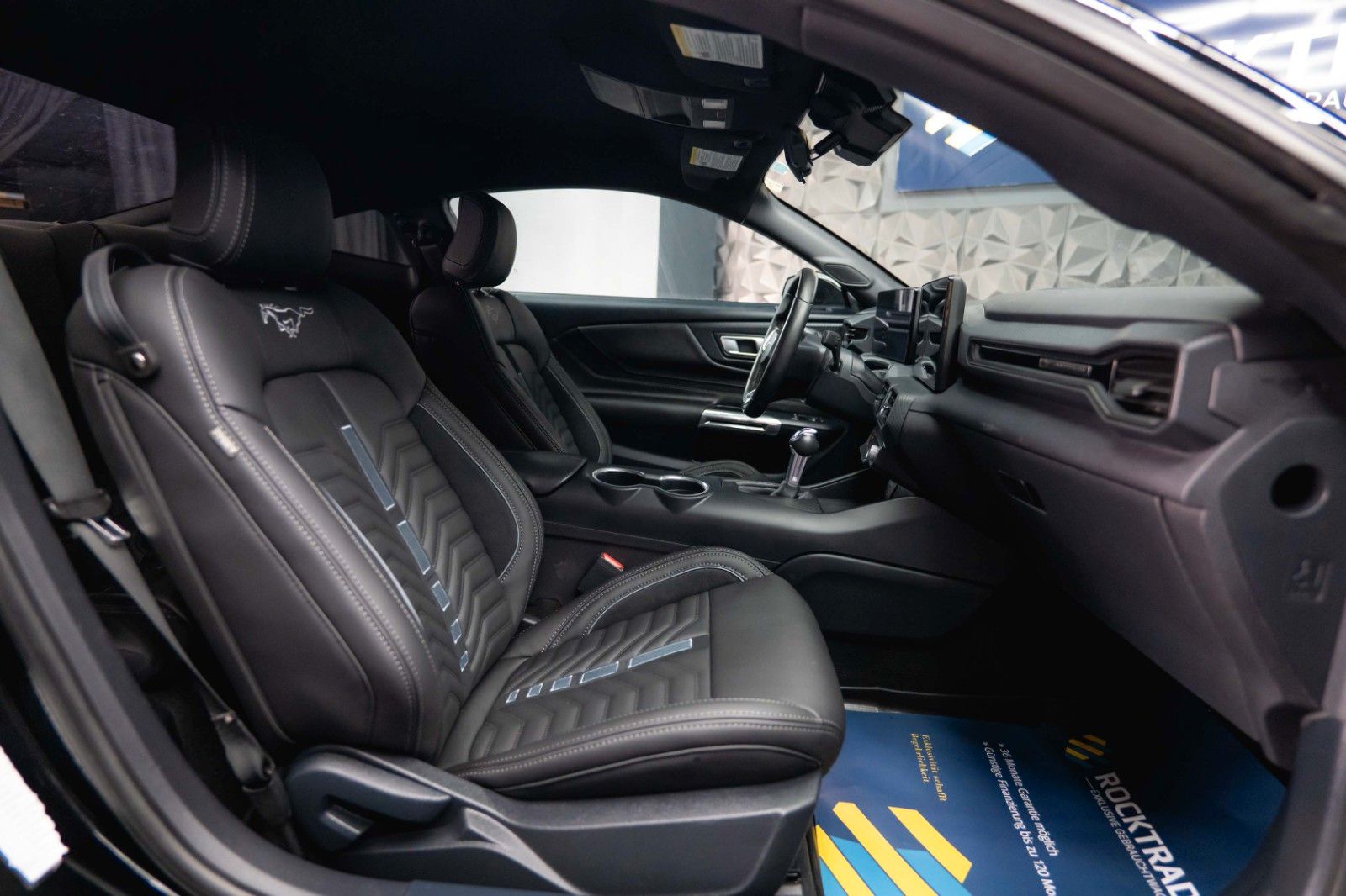Fahrzeugabbildung Ford Mustang GT Coupe DARK HORSE MY2024 LED 19%