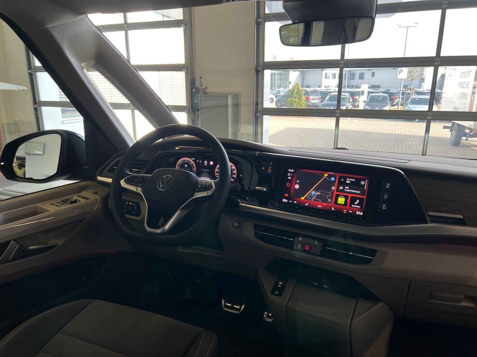 Fahrzeugabbildung Volkswagen T7 Multivan Style 2.0 TDI DSG *AHK, IQ.Light, Pa