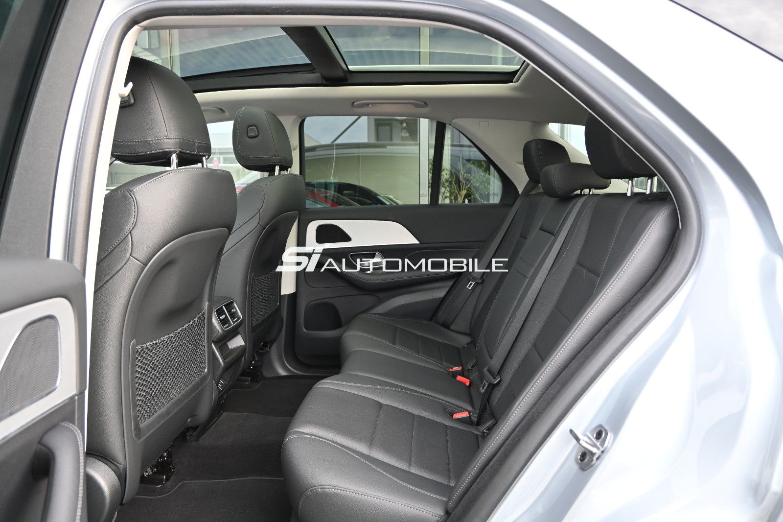 Fahrzeugabbildung Mercedes-Benz GLE 350 de 4Matic °ACC°PANO°SITZKLIMA°8-FACH 19"