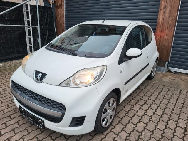 Peugeot 107 Filou/Elk.Fenster/AUX/USB/AllWetter/Zentralv