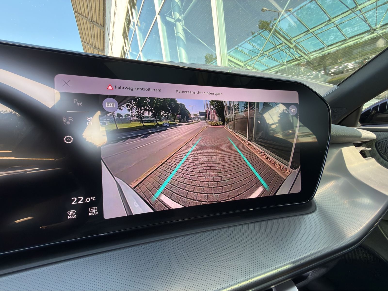 Audi Q3 SUV e-hybrid S line Matrix LED Pano HuD B&O foto 22
