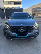 Mercedes-Benz X 250 - graue Mercedes-Benz X-Klasse