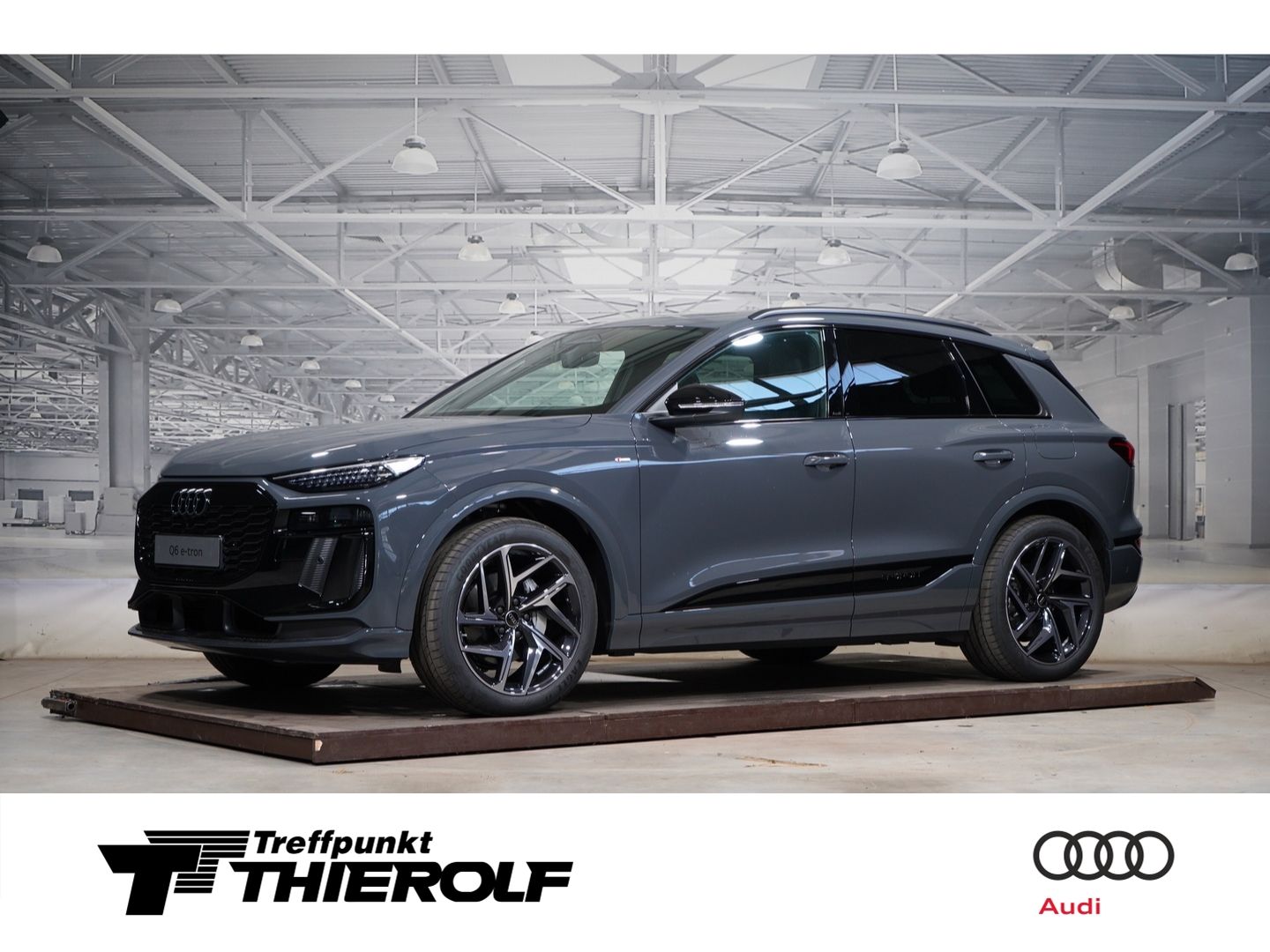 Audi Q6 e-tron SUV S line business performance PANO A