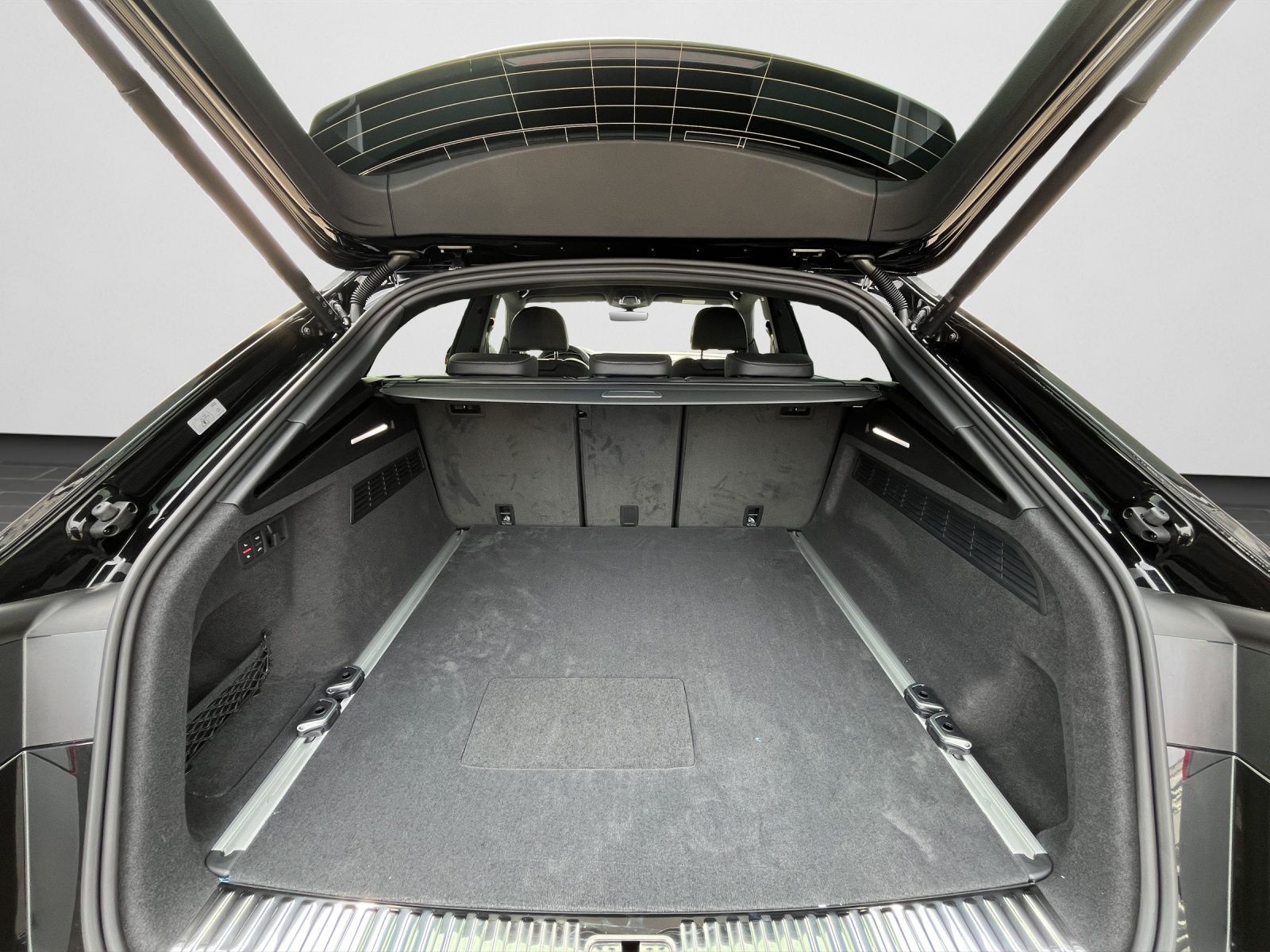 Audi Q8 - Bild 16