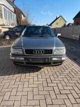 Audi 80 2,6 V6 Automatik - Audi 80 mit Benzin-Antrieb: Limousine, 2.6