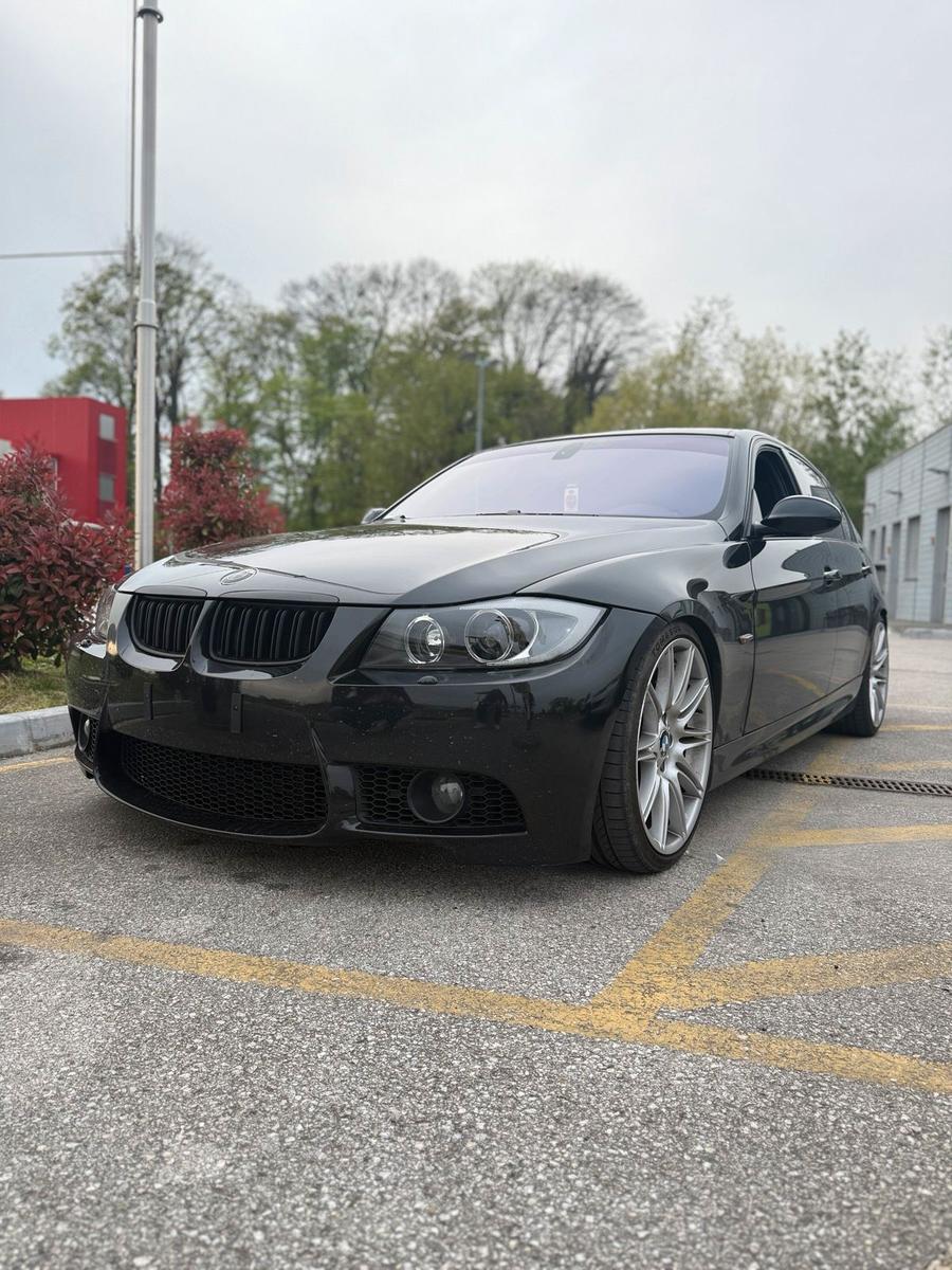 BMW 335