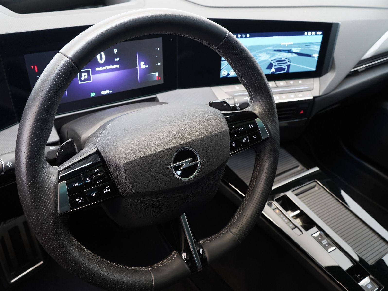 Fahrzeugabbildung Opel Astra L Lim. 5-trg. Ultimate INTELLILUX/PANORAMA