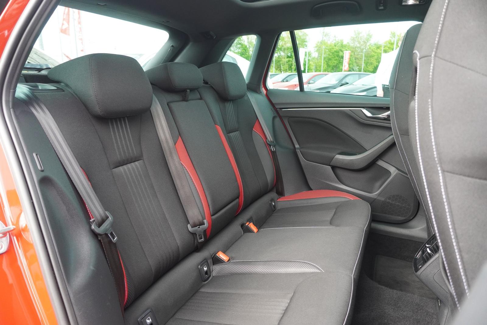 Skoda Kamiq 1.0 TSI DSG Monte Carlo LED Navi Panorama