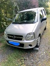 Opel Agila 1000 - gebrauchte Opel Agila aus dem Jahr 2005