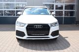 Audi Q3 S-line AHK/Xenon/PDC/Allwetterreifen - Audi Q3 mit Diesel-Antrieb: Geländewagen