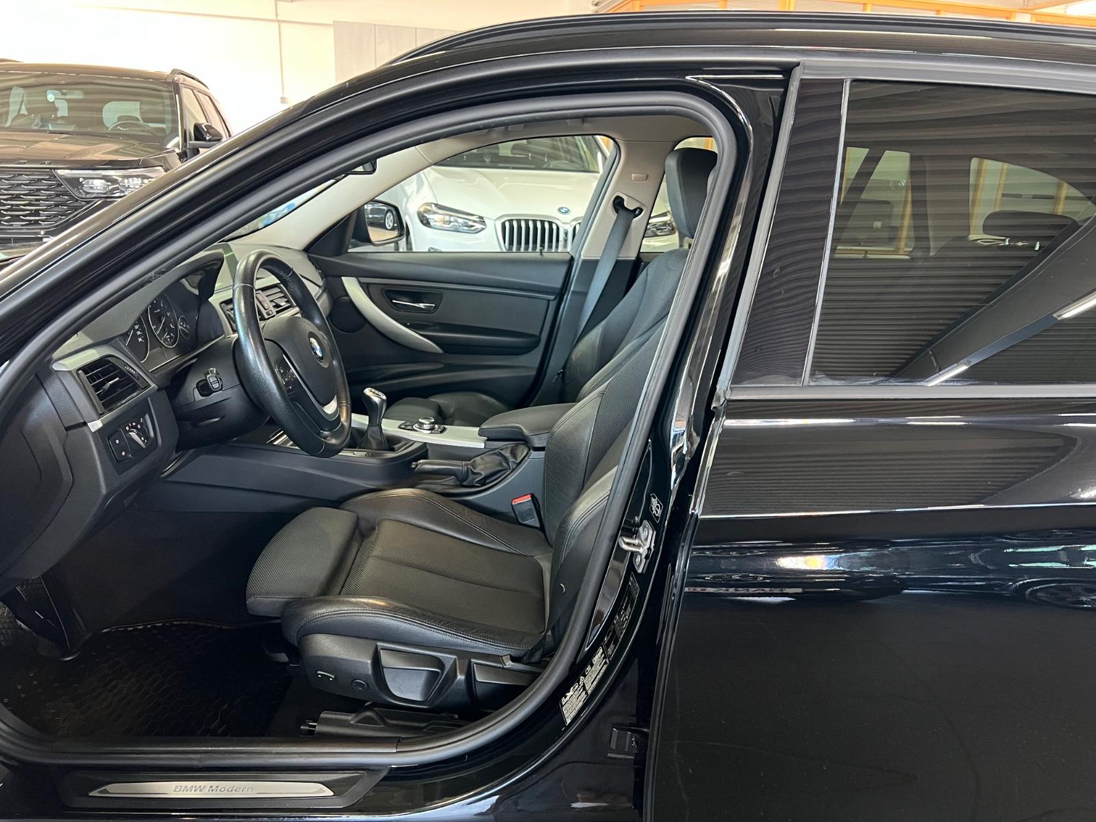 BMW 320 d T xDrive Modern AHK+Bi-Xe+AMB+Keyless uvm