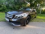 Mercedes-Benz E 220 d Autom. - - mit Diesel-Antrieb: Braun, Limousine