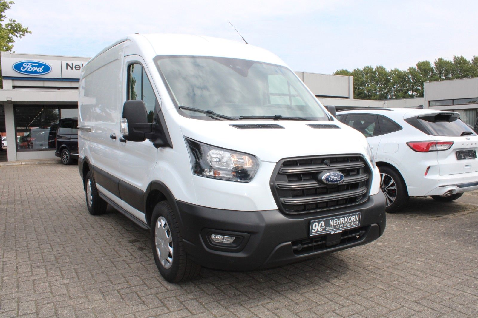 Fahrzeugabbildung Ford Transit 330 L2 TREND Kasten KLIMA AHK