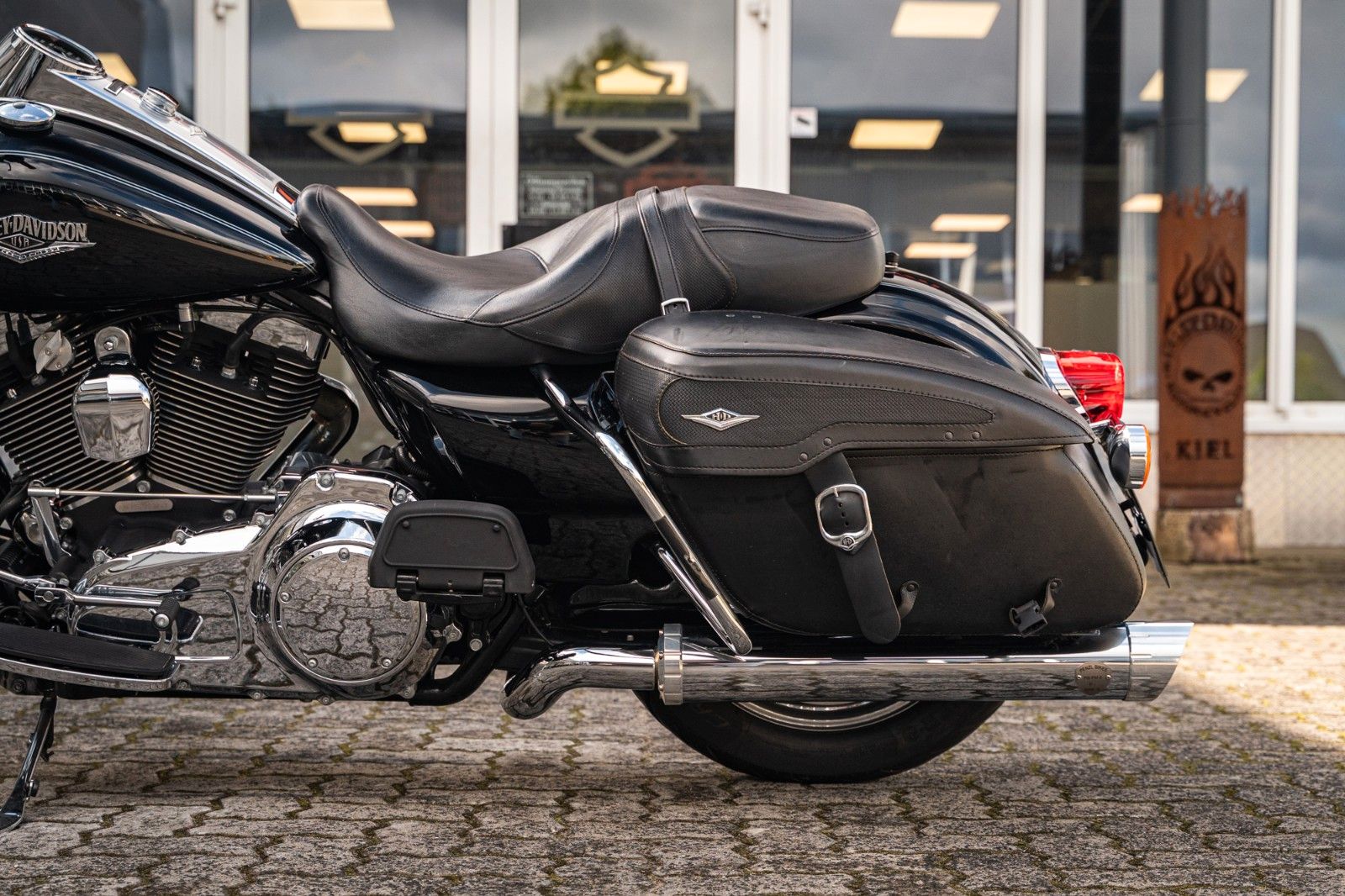 Fahrzeugabbildung Harley-Davidson FLHRC Road King Classic 103 CUI - PENZL  AUSPUFF