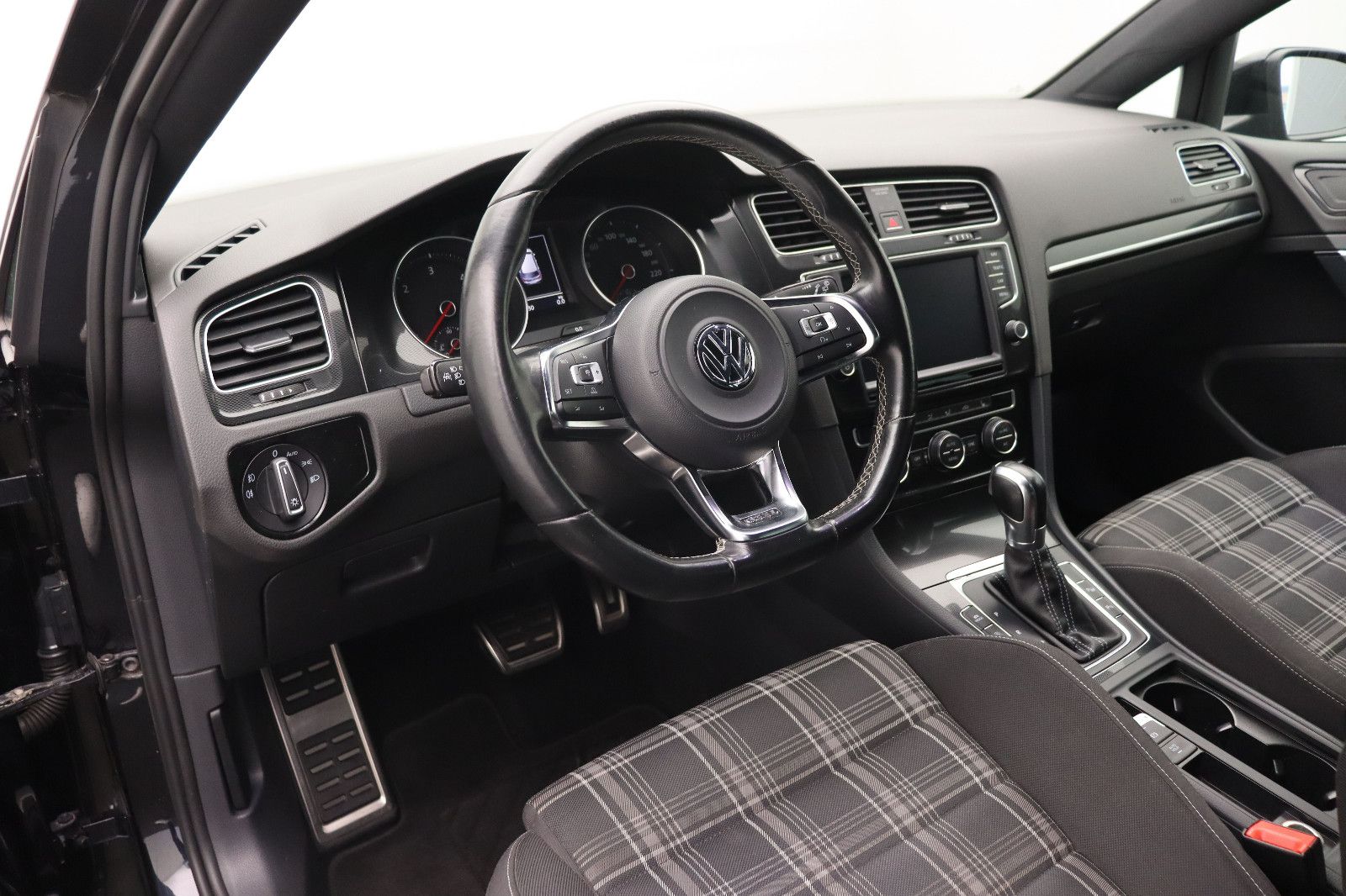 Fahrzeugabbildung Volkswagen Golf VII Variant 2.0 GTD  ACC Kamer Sport Xenon