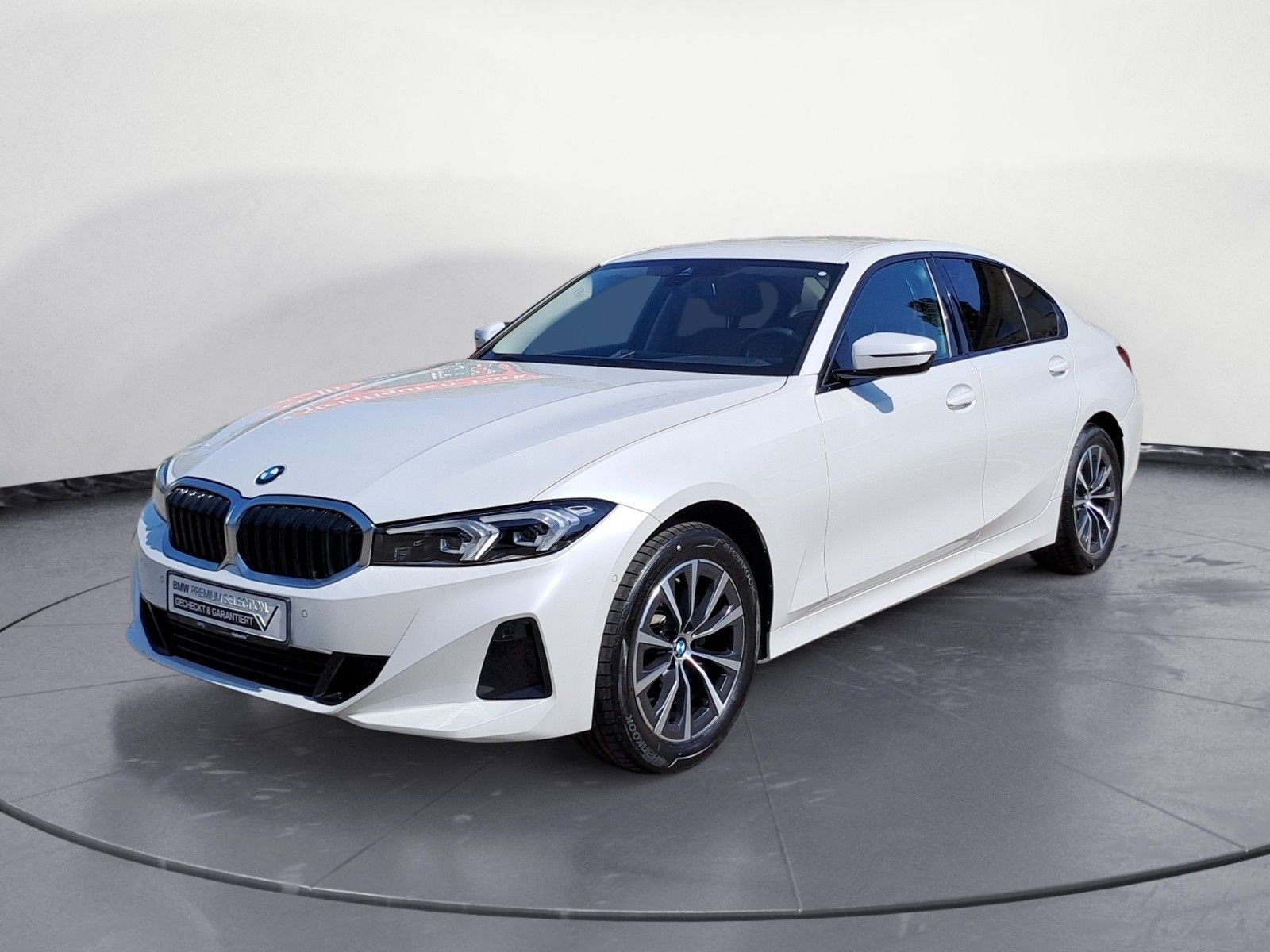 BMW 318i Automatik *Navi*Rückfahrkamera*PDC*SHZ*LED*