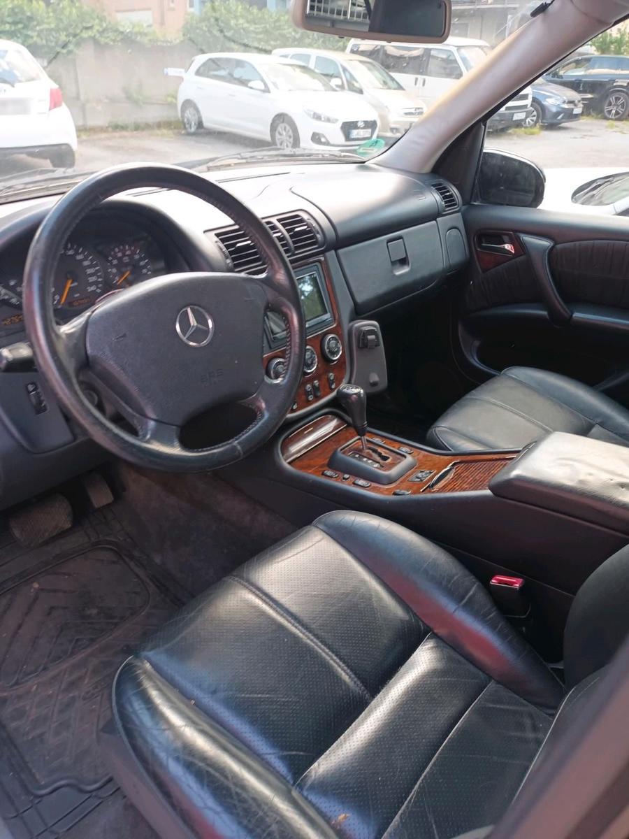 Mercedes-Benz ML350 2004 — photo 5