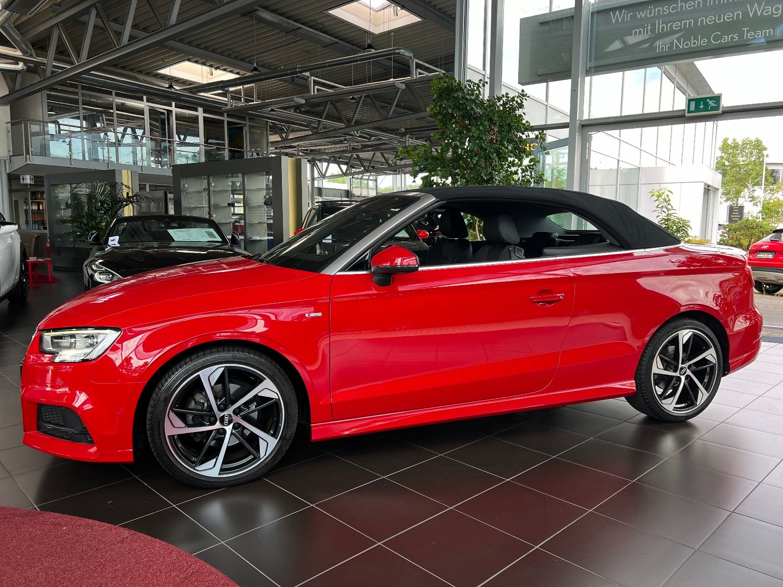 Fahrzeugabbildung Audi A3 Cabriolet 35 TFSI S line competition sport