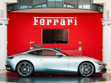 صورة 8 لـ 2020 Ferrari ROMA