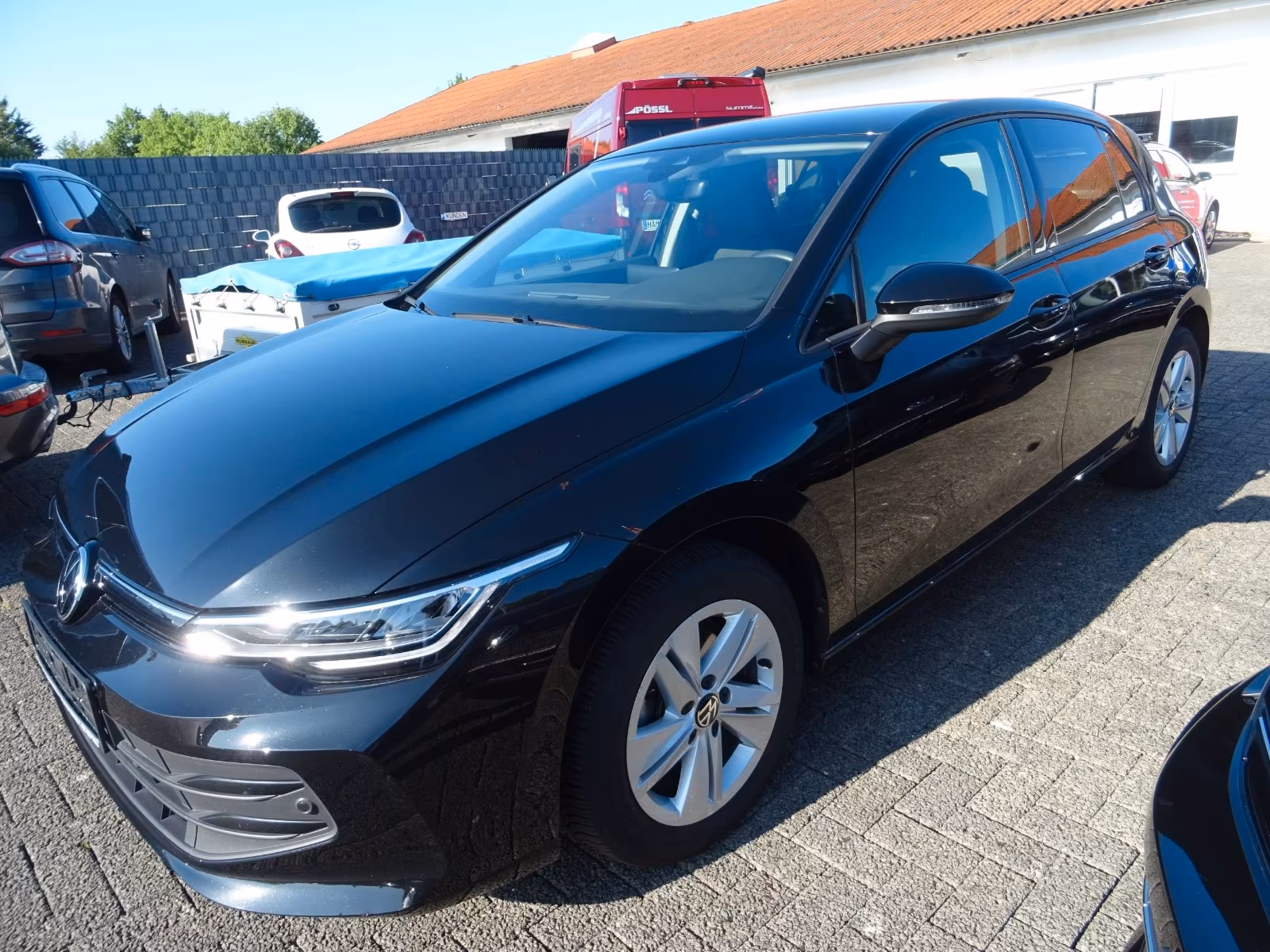 Volkswagen Golf VIII Lim. Life 1.5 LED Navi/APP PDC Tempom.