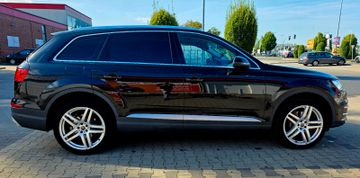 Audi Q7 - 7