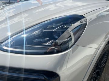 Fahrzeugabbildung Porsche Cayenne Coupe GTS Carbon Matrix HUD 360° uvm