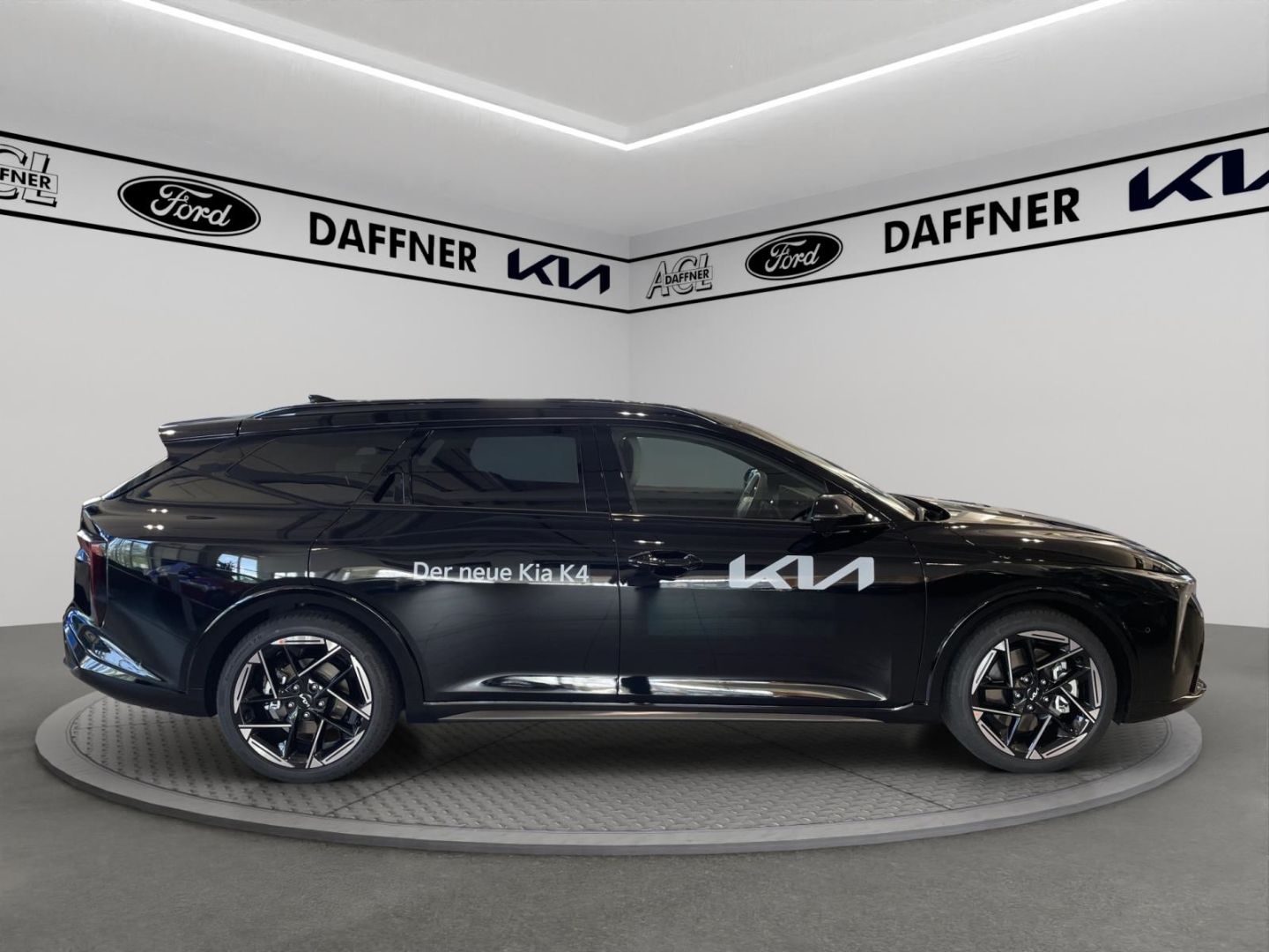 Fahrzeugabbildung Kia K4 1,6 GT-Line totWinkelASS PANO Kamera Navi LED