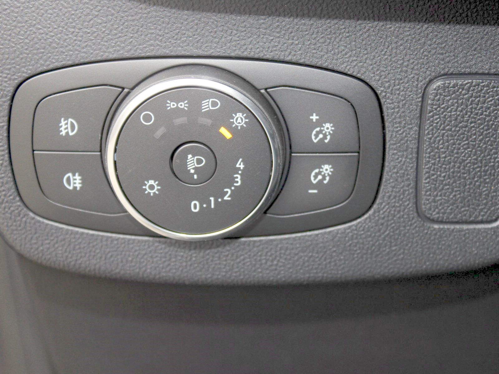 Fahrzeugabbildung Ford Puma Titanium X