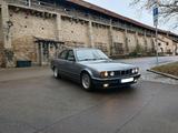 BMW E34 520i 24V | Motorrevision | viel Rost - BMW 520: 520i 24v