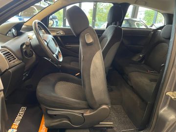 Lancia Ypsilon 1.4 8V Oro *KLIMAAUT.*2.HD*TÜV 062027*