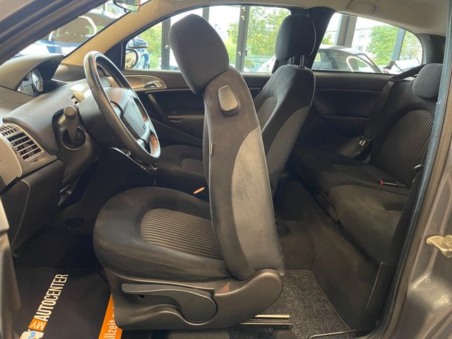 Lancia Ypsilon 1.4 8V Oro *KLIMAAUT.*2.HD*TÜV 062027*