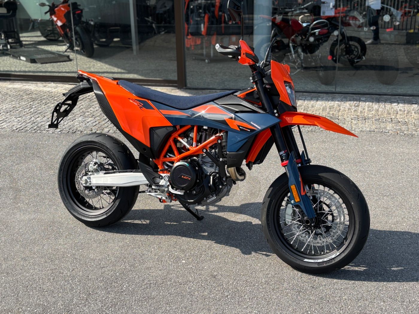 Fahrzeugabbildung KTM 690 SMC-R 2026