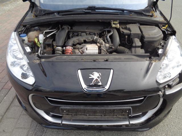 Peugeot 308 2012 — photo 8