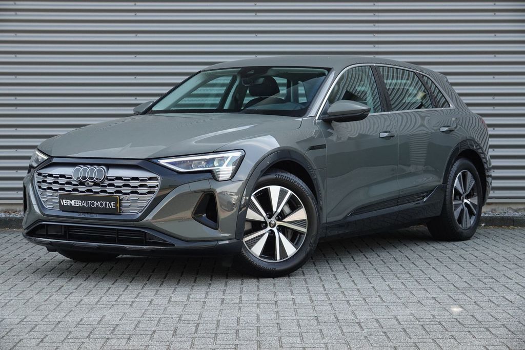 Image of Audi Q8 e-tron
