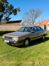 Audi 200 Typ 44 - Audi 200: Limousine