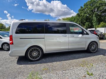 Mercedes V 220 - 5