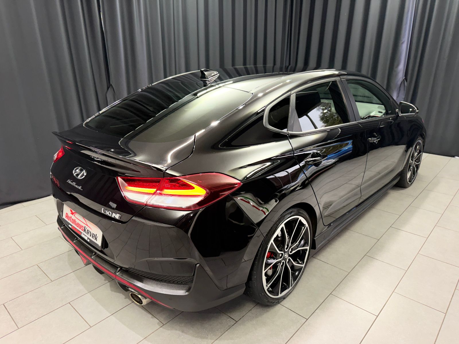 Fahrzeugabbildung Hyundai i30 Fastback N Performance|SCHALTER|PDC|NAVI