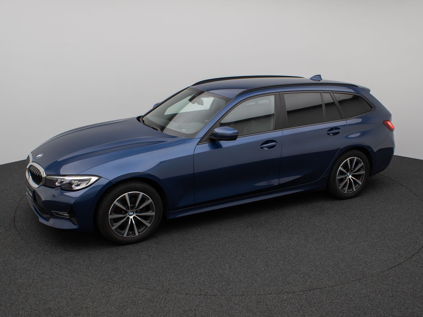 Fahrzeugabbildung BMW 320d HUD DAB CockPitPro Lordos PDC Alarm Sport