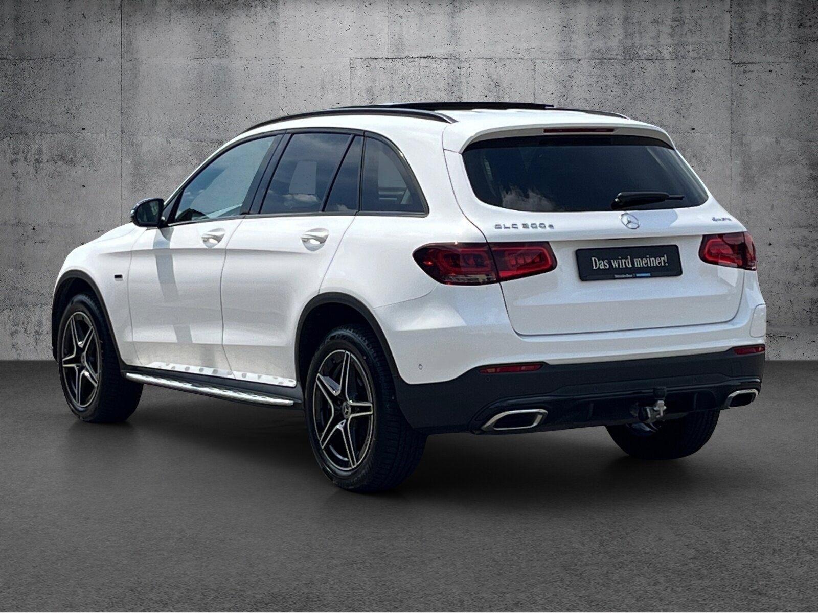 Mercedes-Benz GLC 300e 4MATIC*AMG-Line*Pano*Night*MBUX*LED*AHK