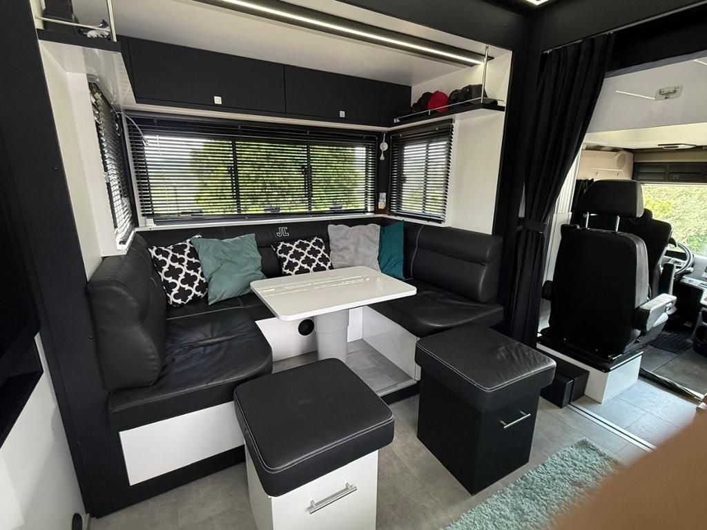 Fahrzeugabbildung Mercedes-Benz Actros 2553 L 6x2 6-Pferde Pop-Up Pop-Out
