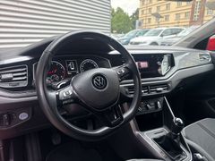 Fahrzeugabbildung Volkswagen Polo 1.0 TSI R-Line LED APP SHZ ACC 17``