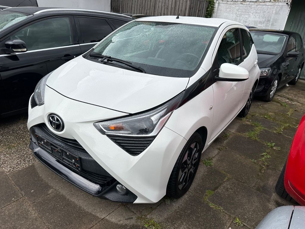 Image of Toyota Aygo (X)