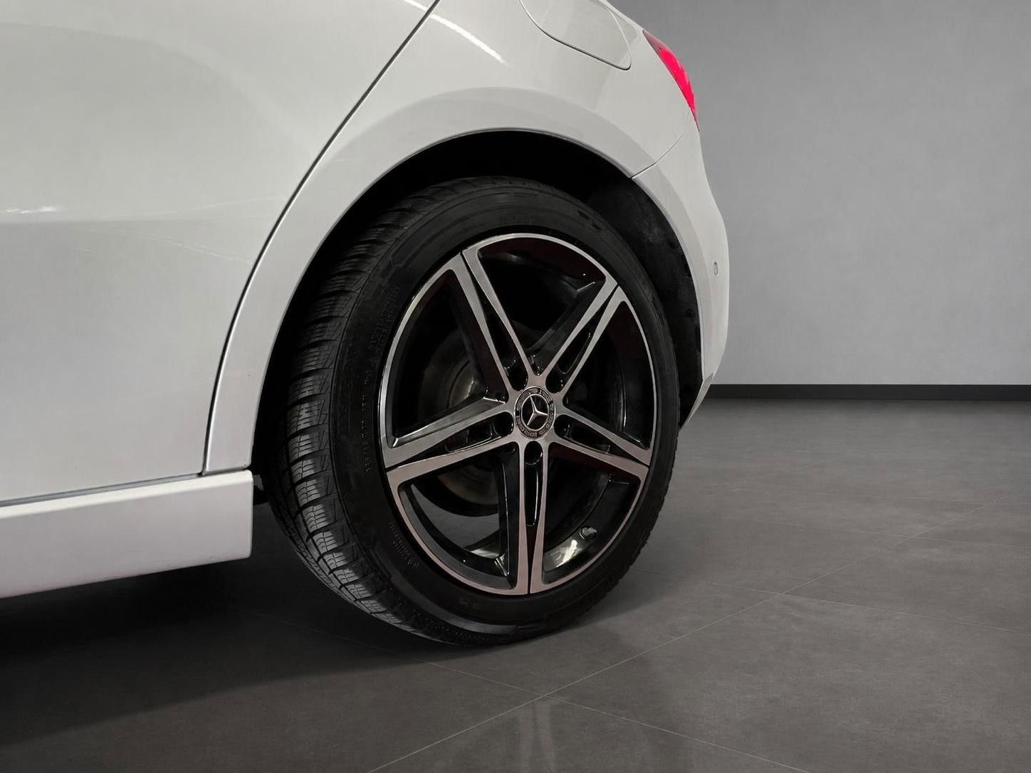 Mercedes-Benz A 220 d -Scheckheft-Navi-PDC 2.Hand foto 4