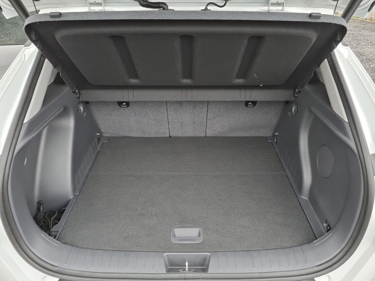 Fahrzeugabbildung Hyundai KONA Prime 1.6 T-Gdi 198PS DCT 4WD Glasschiebe