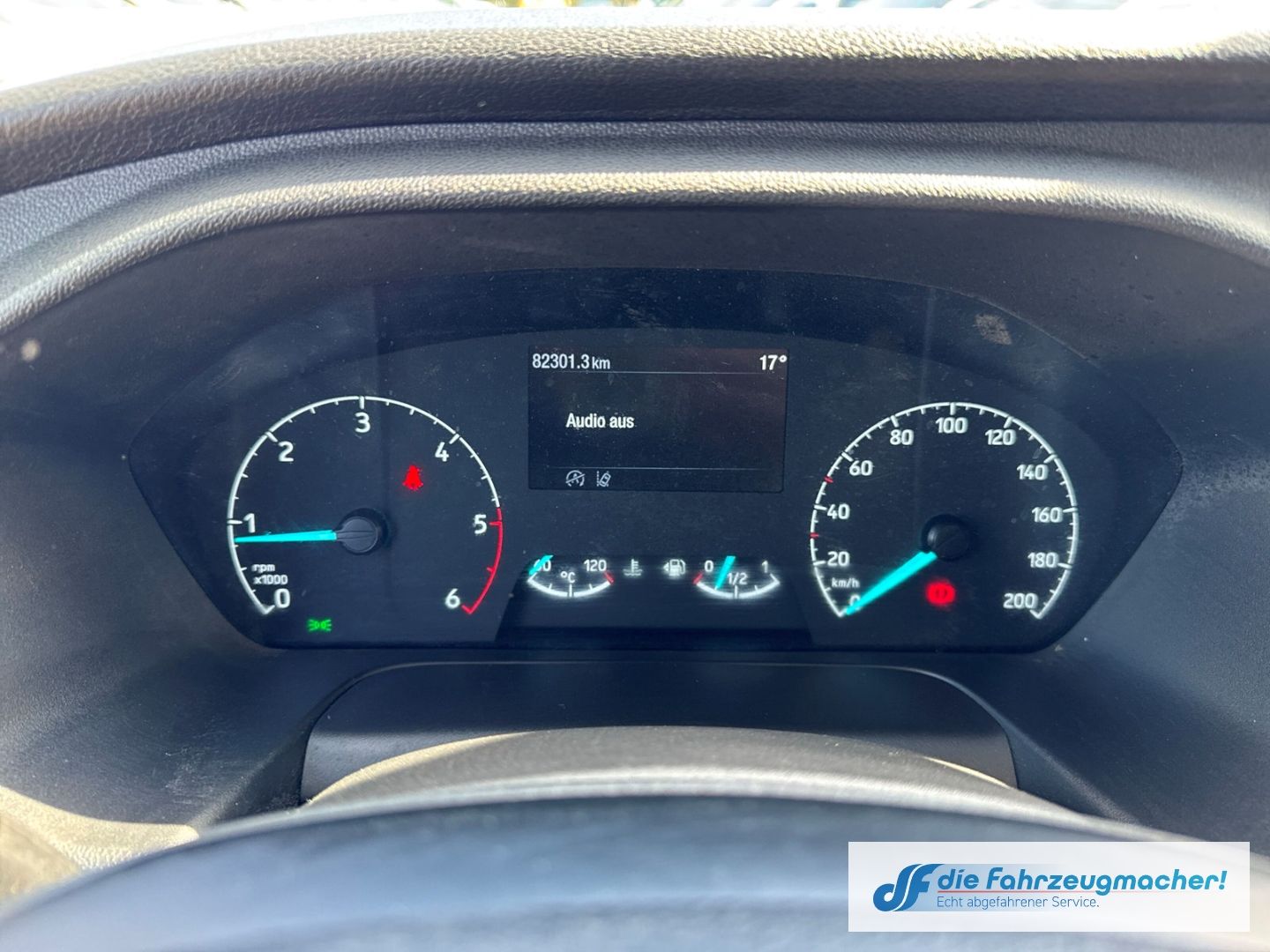 Fahrzeugabbildung Ford Transit Kasten 350 L2H2 Trend Klimaautom DAB Tot
