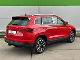 Skoda 150PS DSG 130 Premium Matrix NAVI PADACH eHK AHK - rote Skoda Karoq