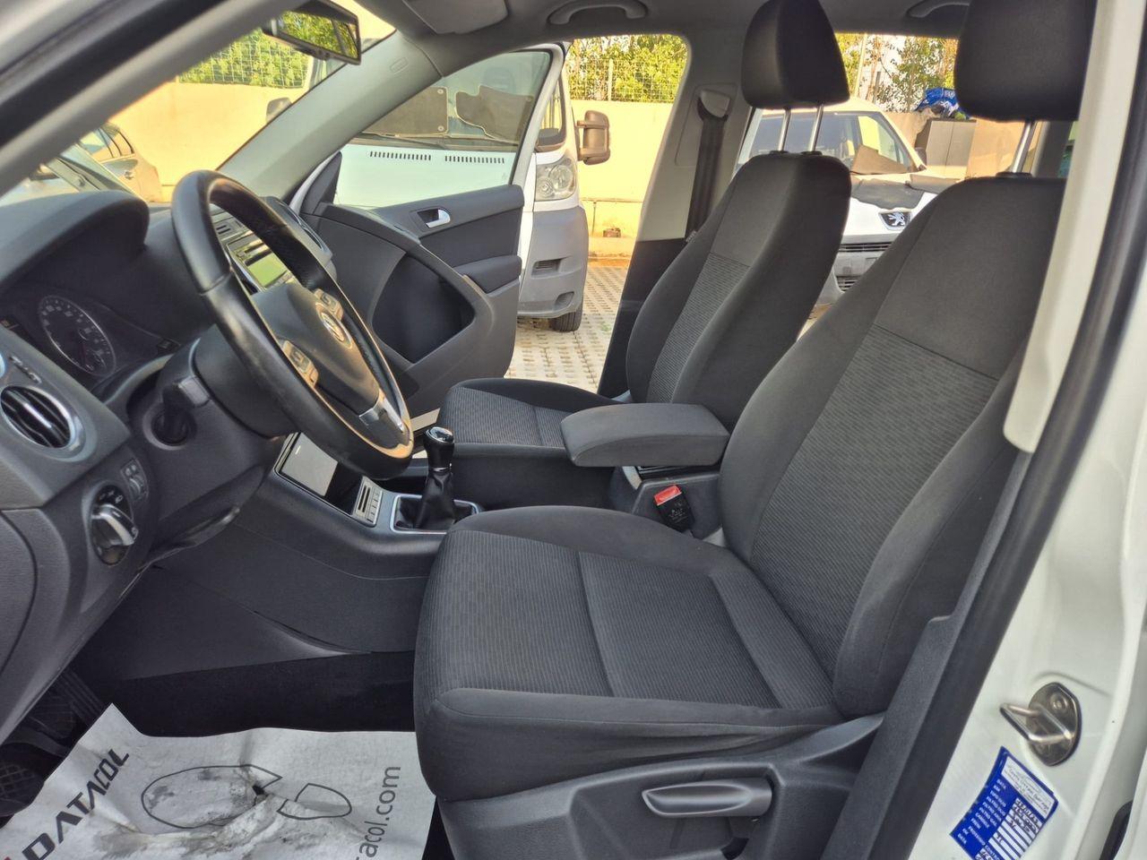 Volkswagen Tiguan 2011 — photo 15