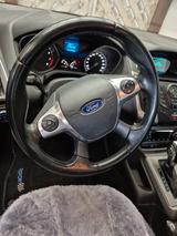 Ford Focus 1,6 Ti-VCT 92kW PowerShift Trend Trend - Ford Focus mit Benzin-Antrieb: Limousine, 1.6