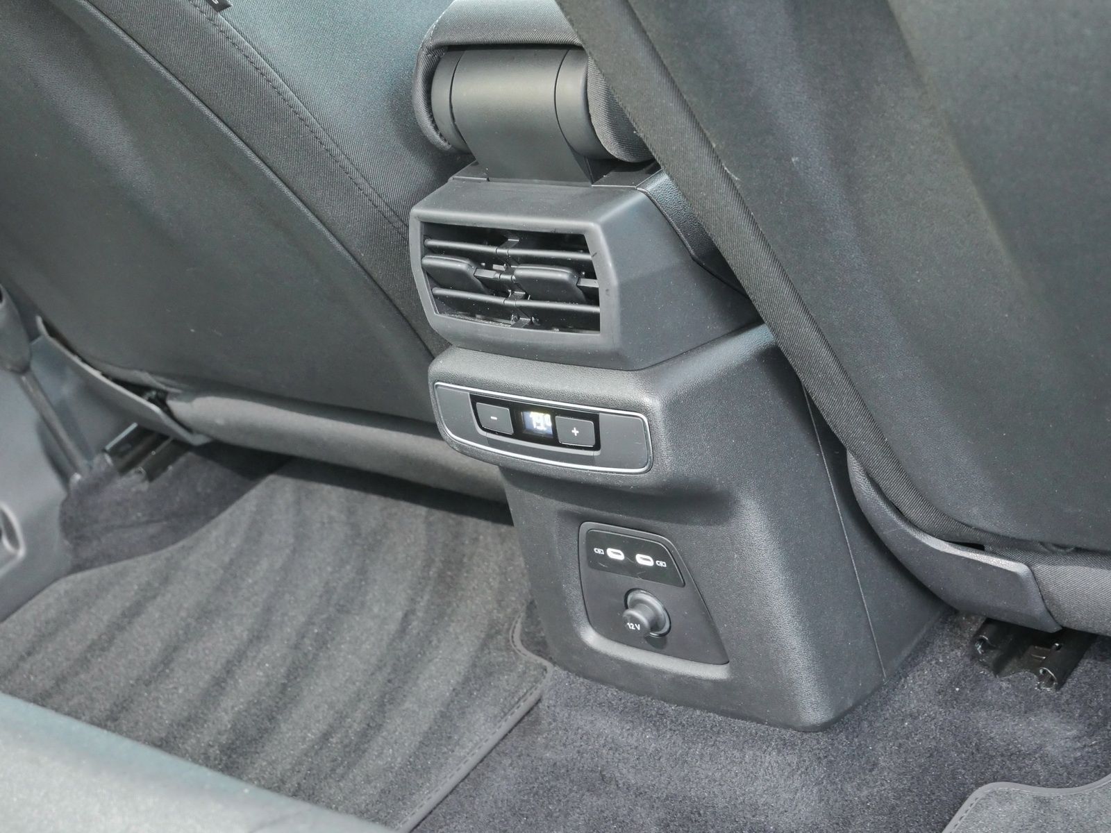 Audi Q4 e-tron - Bild 17