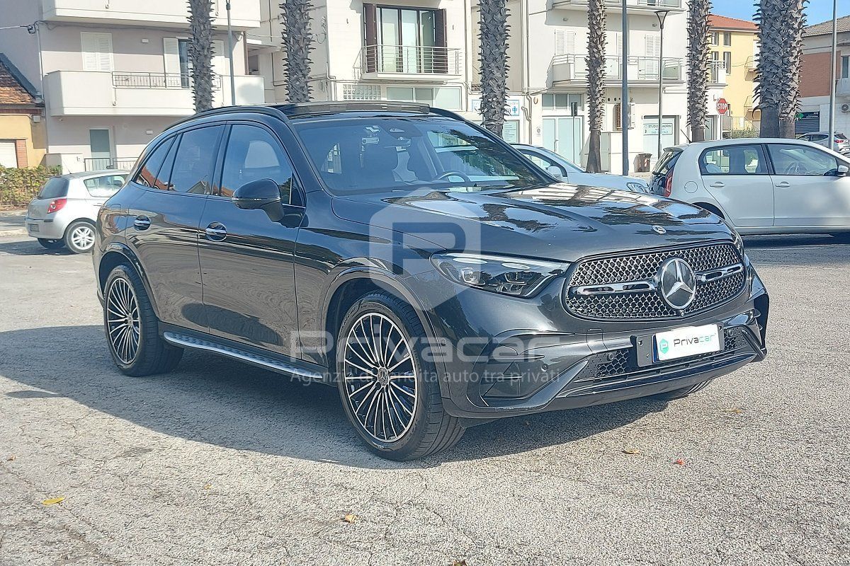 Mercedes-Benz MERCEDES GLC 220 d 4Matic Mild Hybrid AMG Line P imagem 3
